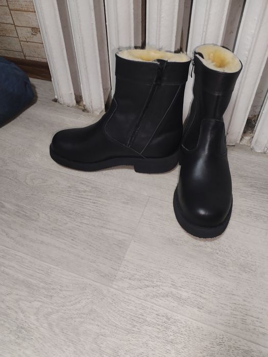 Продам тёплую обувь