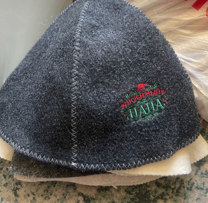 Банные шапки разные