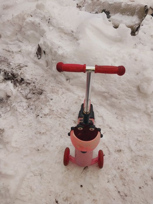 Детский велосипед и самокат