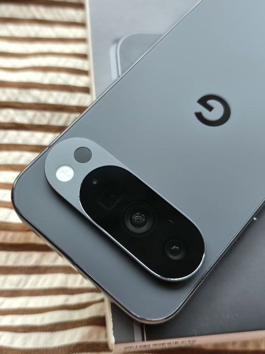 Pixel 10 Pro 256 gb Ram 16 польный комплект