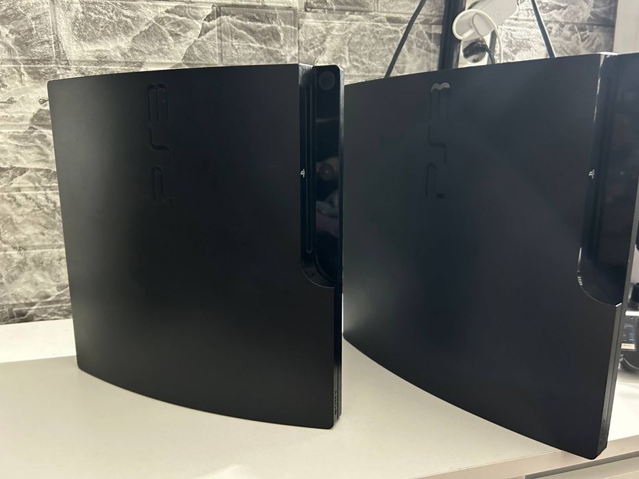 В продаже ps3 slim 2 шт
