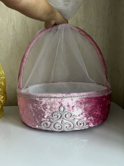 Продам корзину .