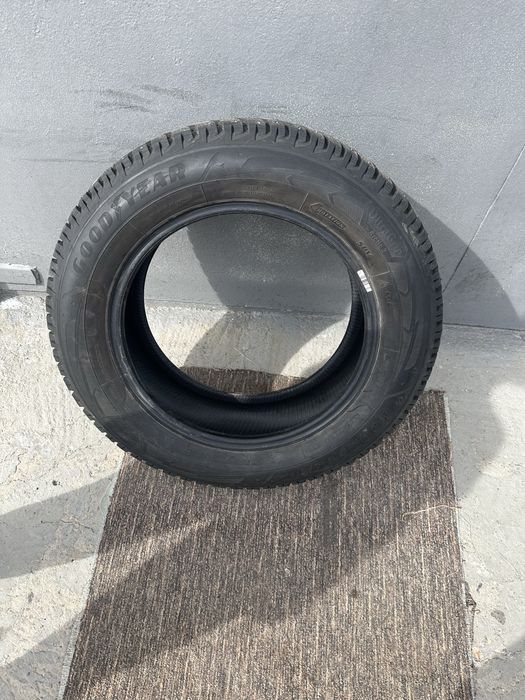 Продам зимние шины