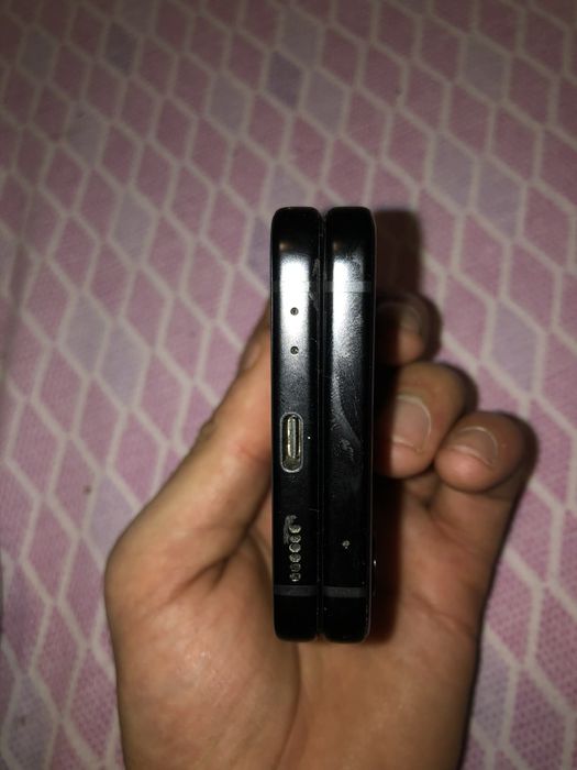 Samsung Galaxy Z Flip4