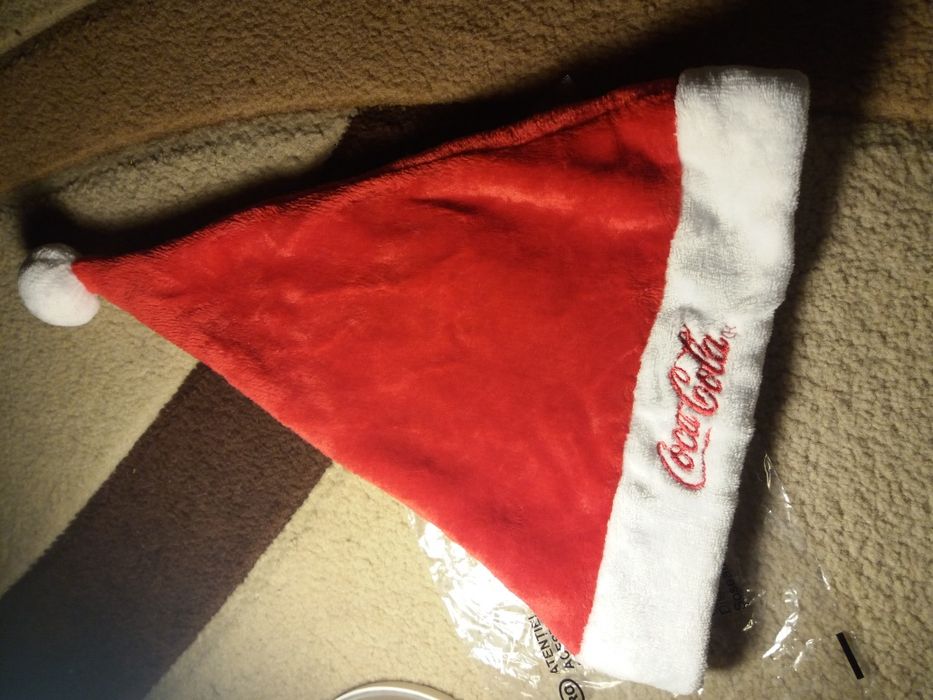 coca cola Căciula + cadou