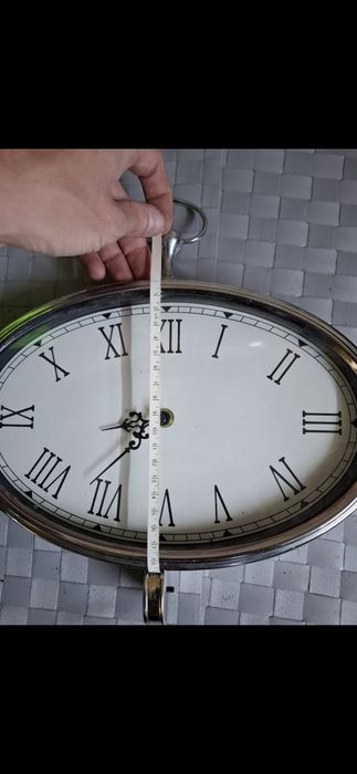 Часовник за стена