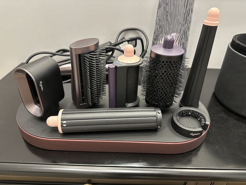 Продаю dyson airwrap id HS08 , премуим качество