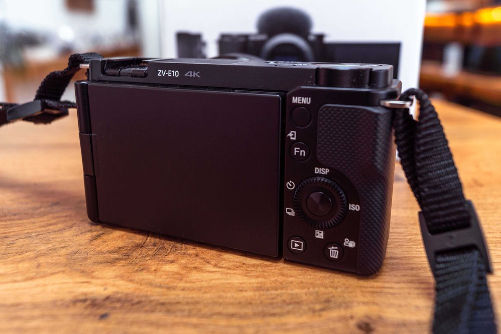 Sony ZV-E10 16-50mm Рассрочка Магазин Red Geek