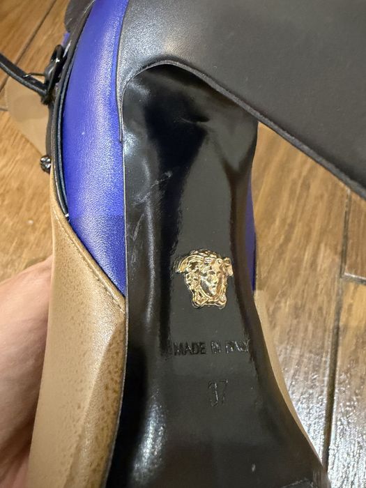 Елегантни боти  Versace с ток