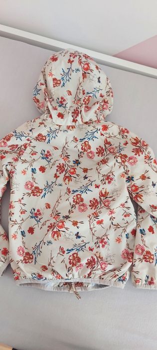 Пролетни детски якенца 122-128