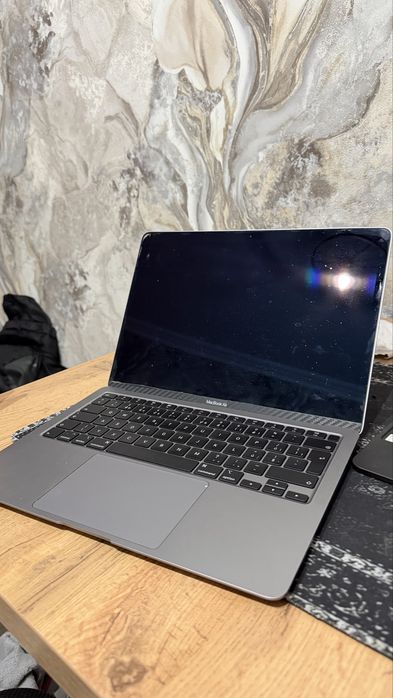 Macbook air 2020
