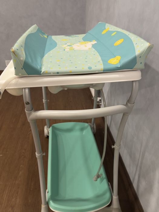 Пеленальный столик