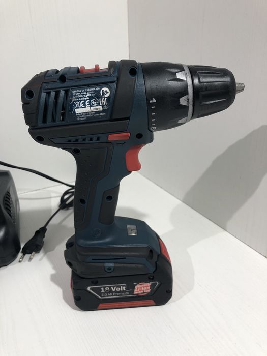 Set Bosch 18 v inpact si filetantă
