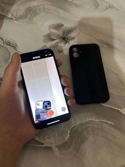 Айфон 12 мини.