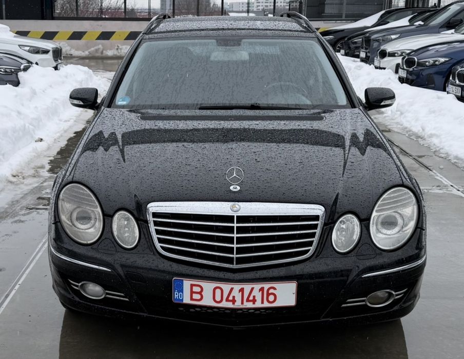 MERCEDES-BENZ E-Class