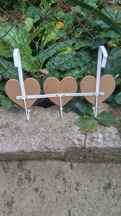 Стара метална туба , дървени поставки