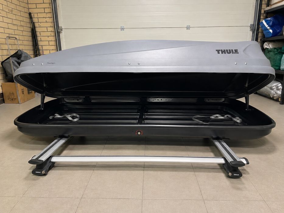 Автобокс Thule Touring L (780) + оригинальные поперечины Thule про