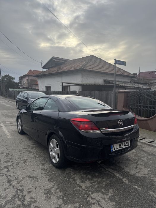 Opel astra h twintop