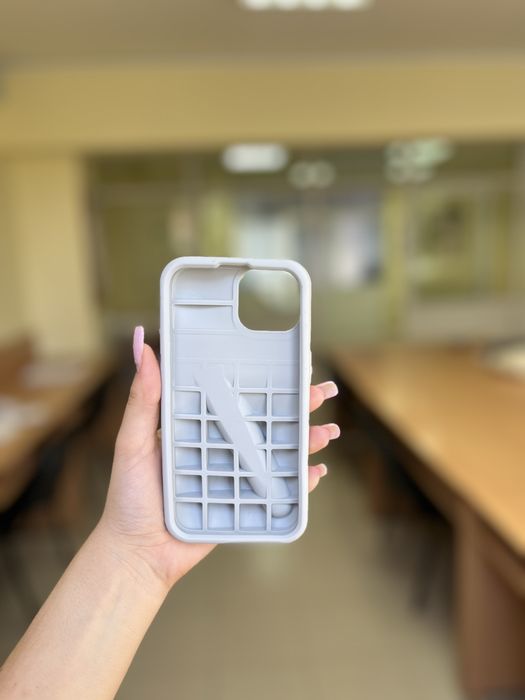 Калъф за iPhone 13