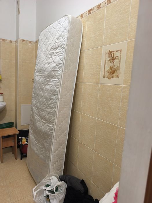 Продам матрас 80х200