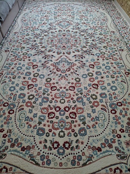 Продам ковер 25 тыс