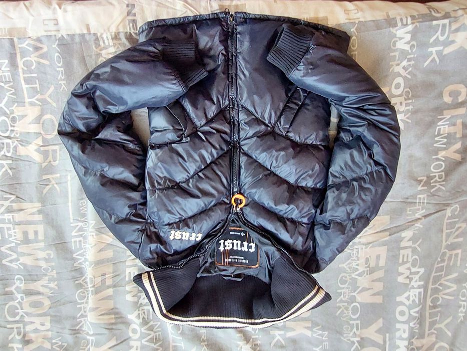 Дамска пухенка Crust