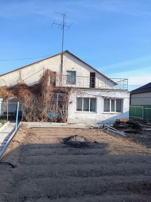 Двухэтажный дом.