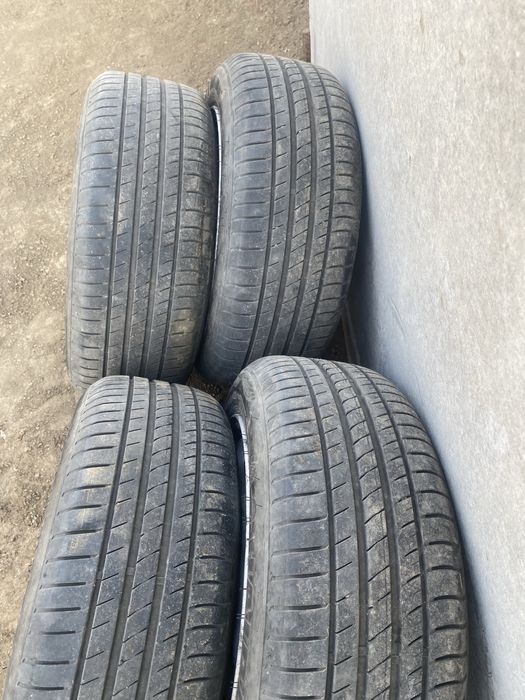 Шины Р16 лето.  215/65