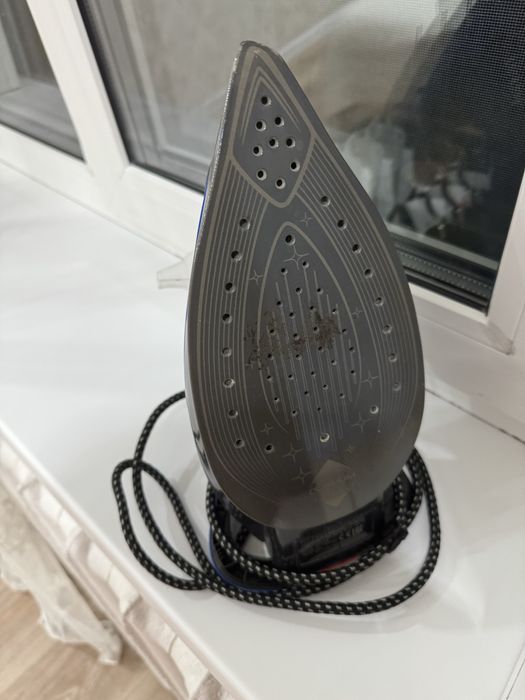 Продам  утюг в рабочем состоянии