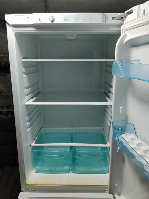 Холодильник рабочий