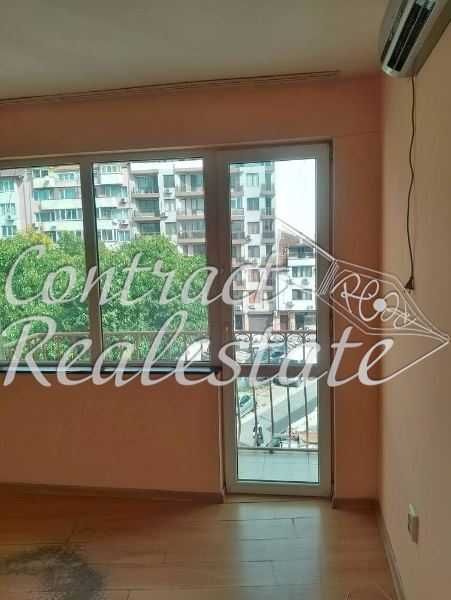 Дава се под наем Едностаен апартамент в Варна, Колхозен пазар - 30 кв.м за 178.5 € - Снимка #2