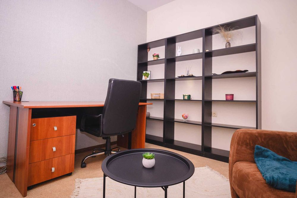 Дава се под наем Офис в Варна, Център - 30 кв.м за 7.65 € - Снимка #6