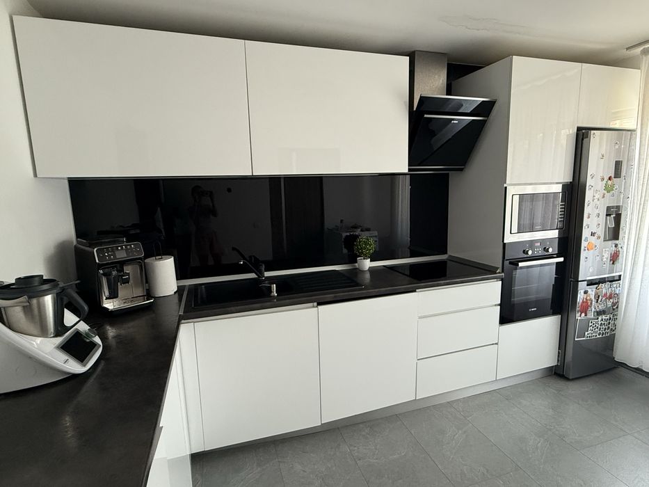Vand mobila bucatarie MDF alb lucios