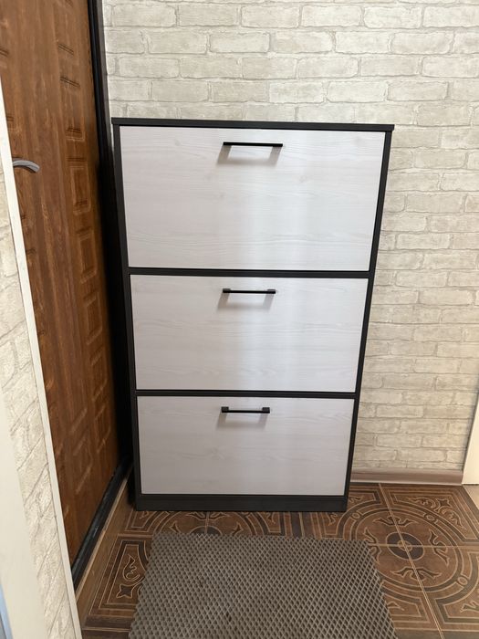 Продается обувница