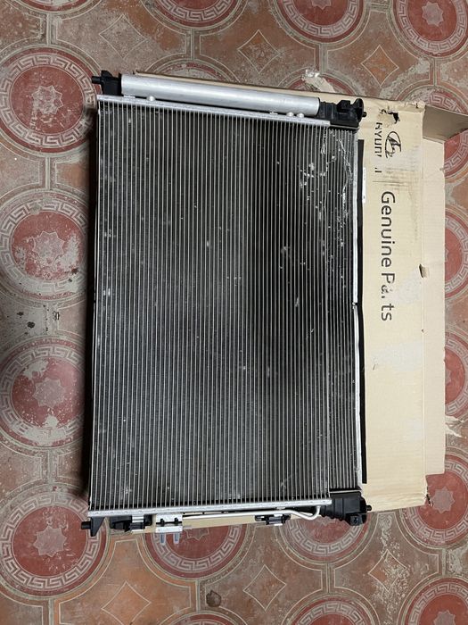 Hyundai Santa Fe 3.5 л ,Радиатор кондиционер,Радиатор Водянной