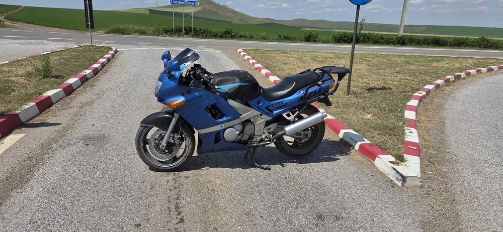 Kawasaki zzr 600