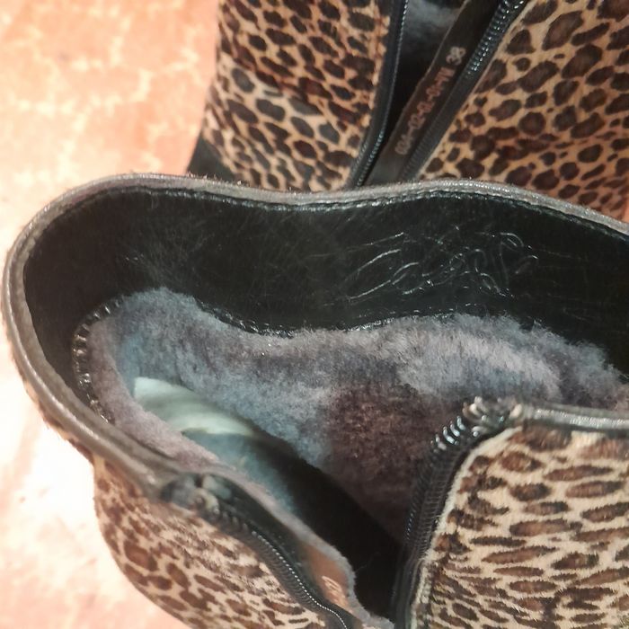 Продам б.у  полусапожки  1500тг