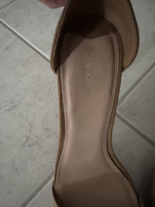 Pantofi cu toc Bershka 39+ plic