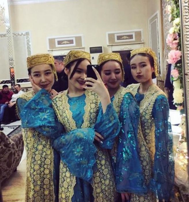 Танцевальные костюмы