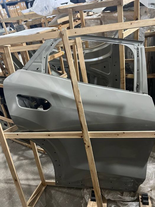 Byd song pro кузовные запчасти по оптовой ценам