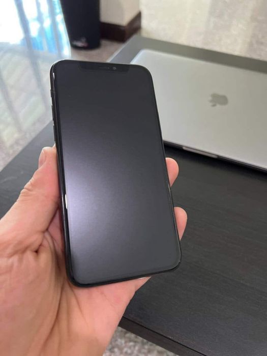 iphone 11 pro.
