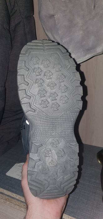 Зимние кроссовки