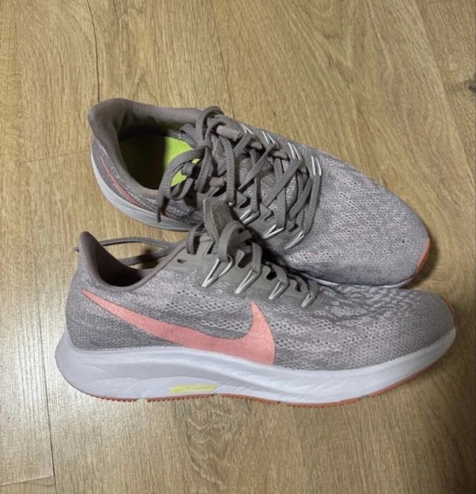 Adidasi nike nr40