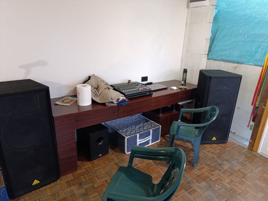 Beringer пулт 1600вата