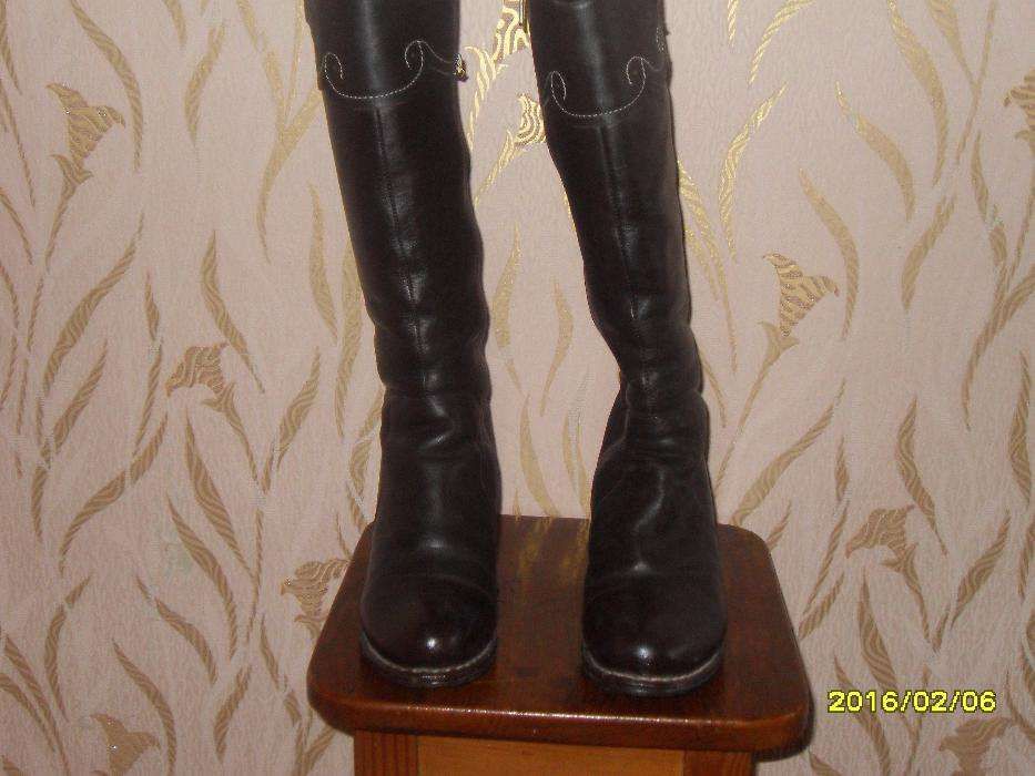 продам стильные сапоги