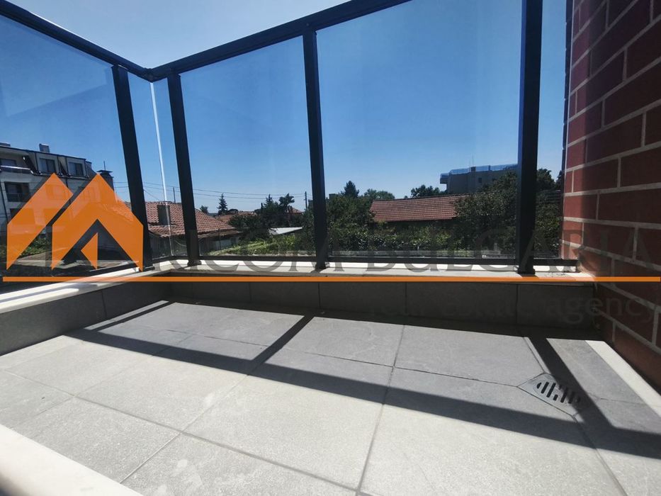 Продава се Тристаен апартамент в Варна, Бриз - 93 кв.м за 1775 €/кв.м - Снимка #8