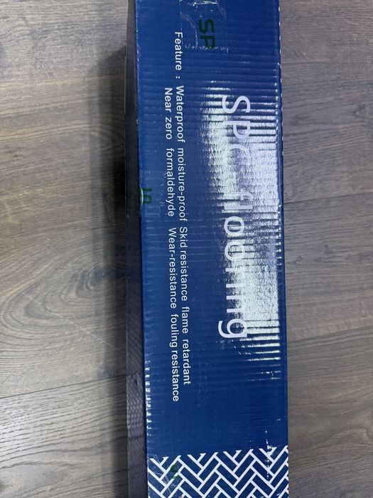 Ламинат ,кварцвинил