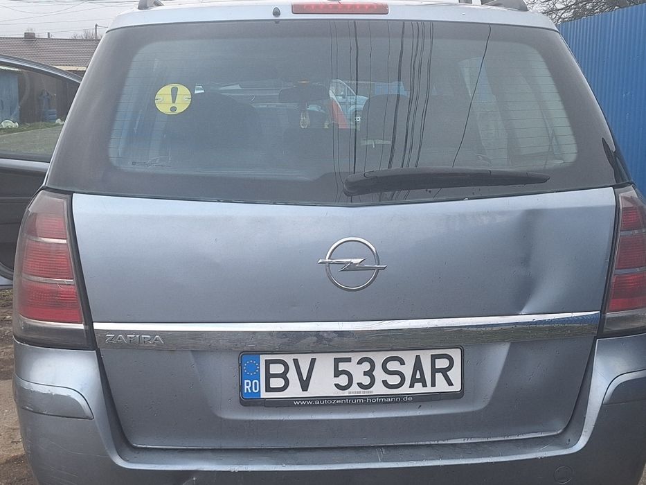 Vand opel Zanfira Pret 2000€ NEGOCIABIL