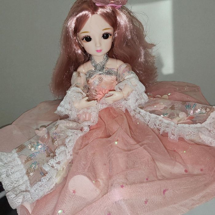 Păpușă Articulată de Colecție (30 cm)