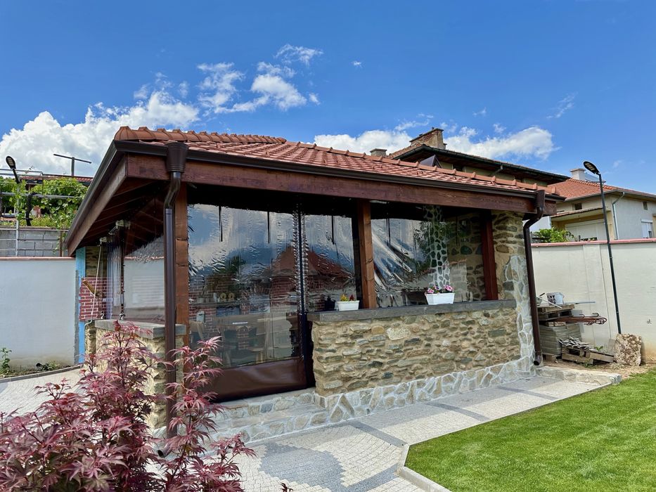 Ветроупорни завеси кристал вини PVC найлон барбекю сенници тенти перголи шатри навес ветробрани